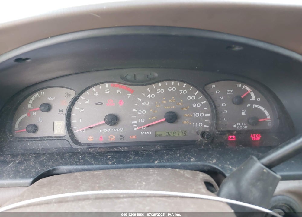 2002 TOYOTA SEQUOIA VIN: 5TDBT44A12S065059
