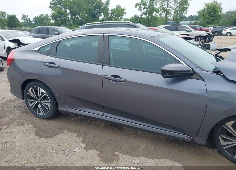 2017 HONDA CIVIC VIN: 19XFC1F30HE030143