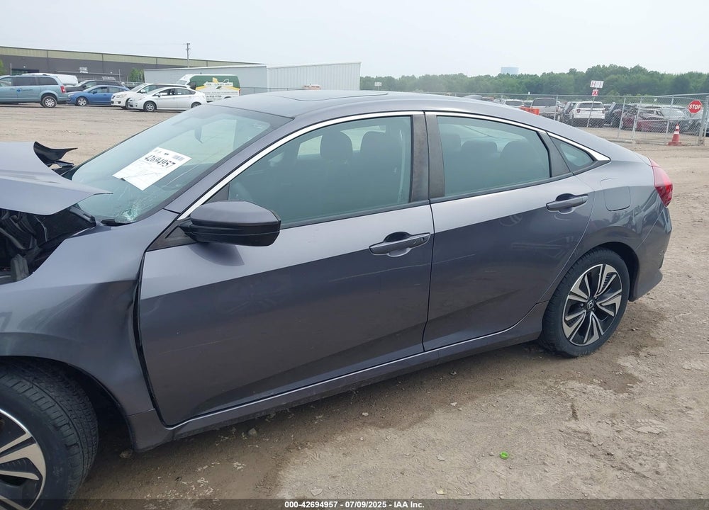 2017 HONDA CIVIC VIN: 19XFC1F30HE030143