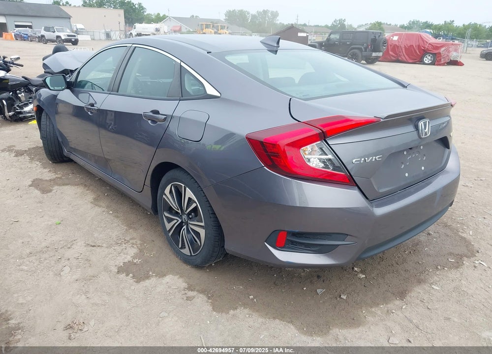 2017 HONDA CIVIC VIN: 19XFC1F30HE030143
