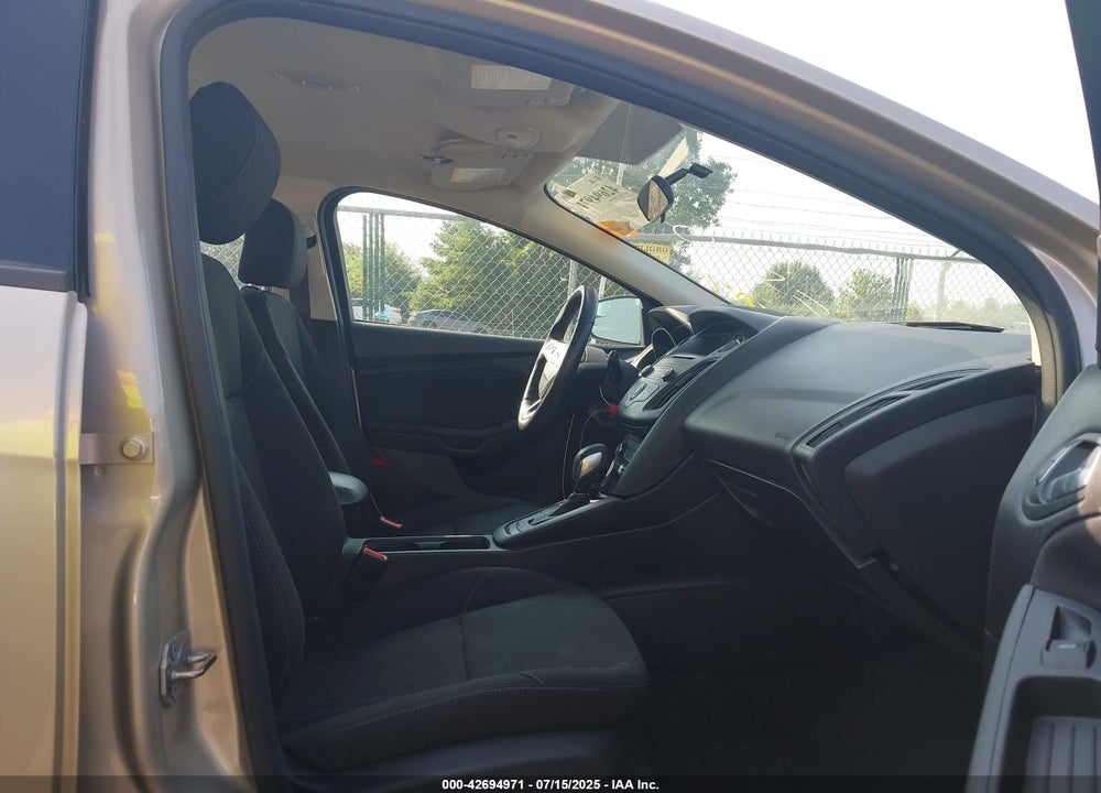 2017 FORD FOCUS VIN: 1FADP3F29HL340044