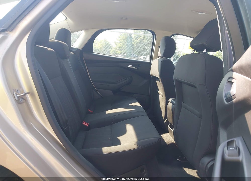 2017 FORD FOCUS VIN: 1FADP3F29HL340044