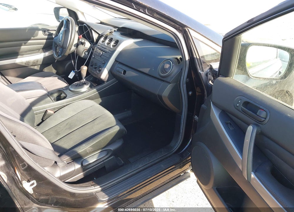 2011 MAZDA CX-7 VIN: JM3ER2A55B0391142