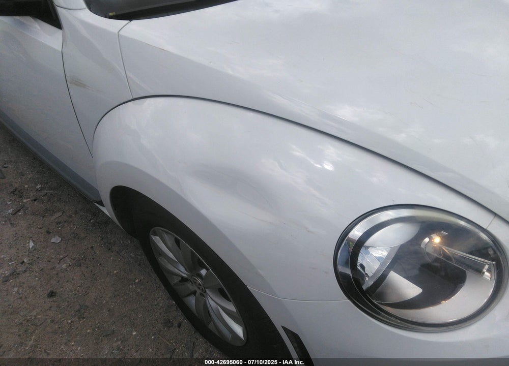 2015 VOLKSWAGEN BEETLE VIN: 3VWF17AT5FM605398