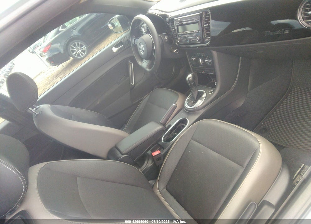 2015 VOLKSWAGEN BEETLE VIN: 3VWF17AT5FM605398