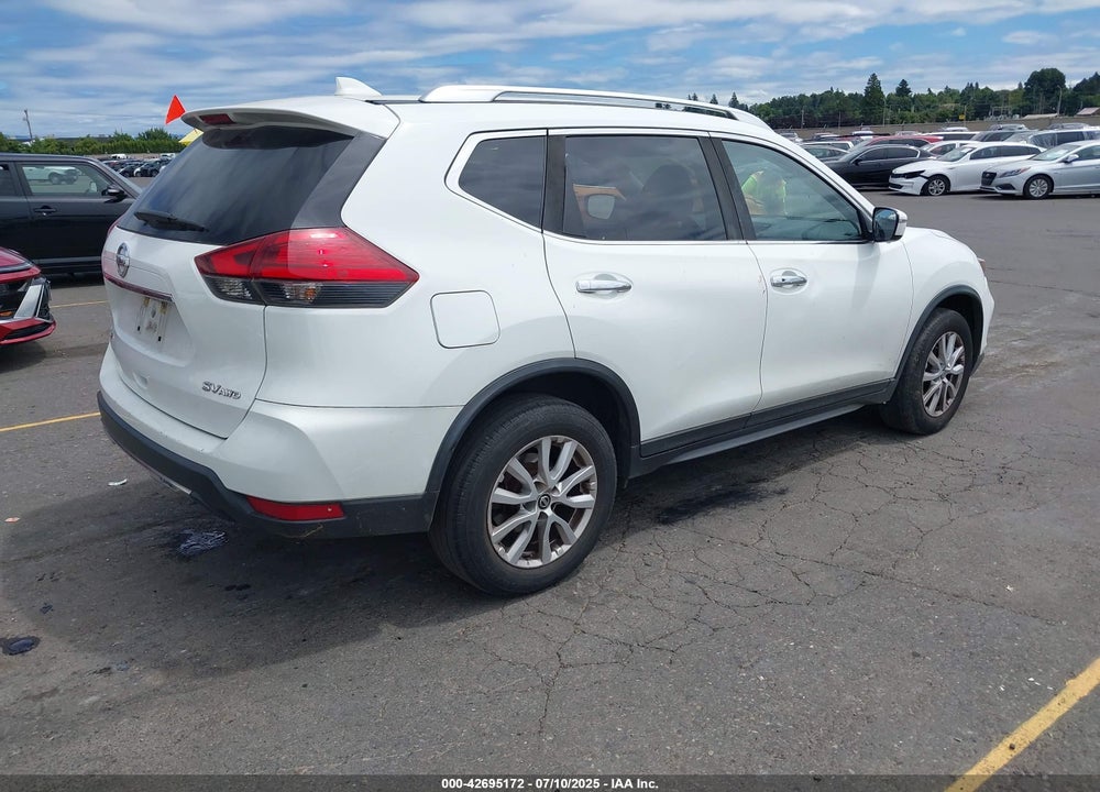2017 NISSAN ROGUE SV VIN: KNMAT2MV5HP565974