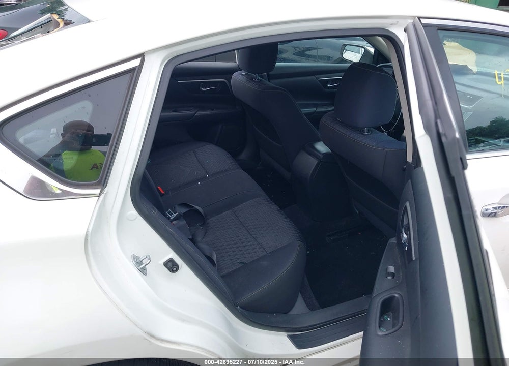 2016 NISSAN ALTIMA VIN: 1N4AL3APXGC292540