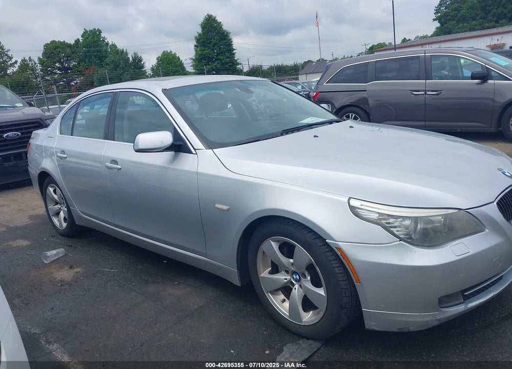 2008 BMW 528I VIN: WBANU535X8C114660