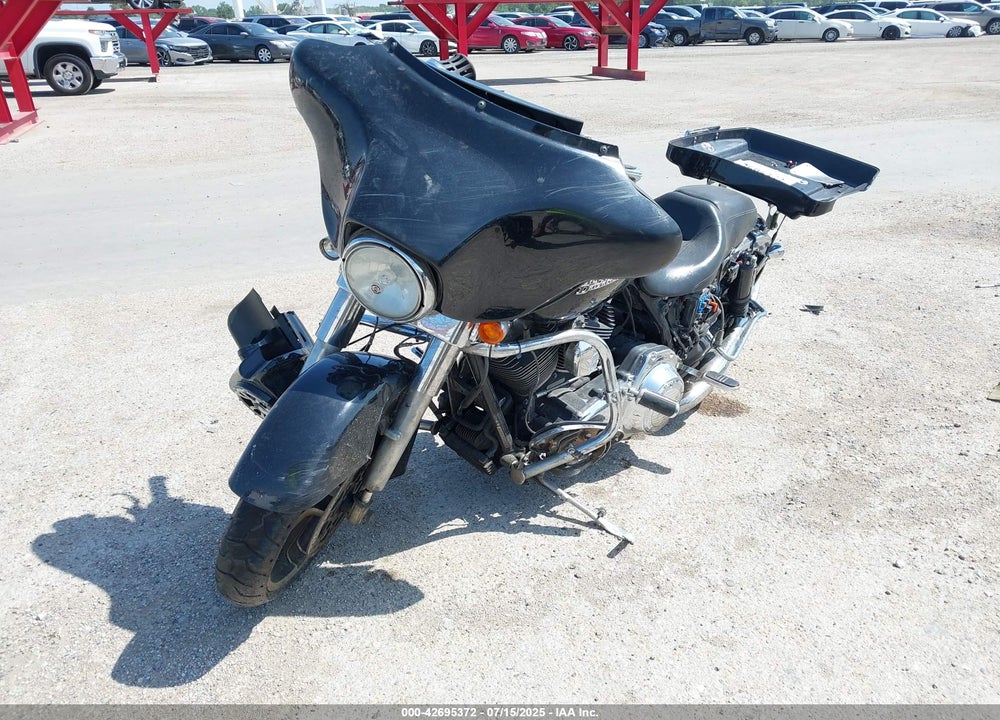 2013 HARLEY-DAVIDSON FLHX STREET GLIDE VIN: 1HD1KBM18DB688030