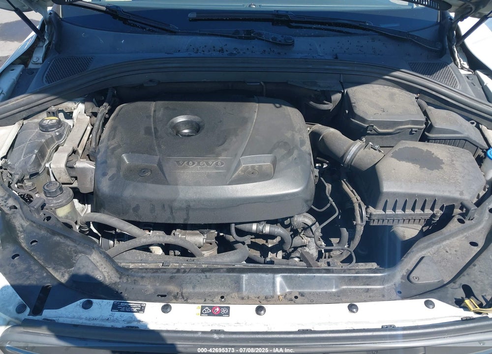 2016 VOLVO XC60 VIN: YV440MDK4G2847071