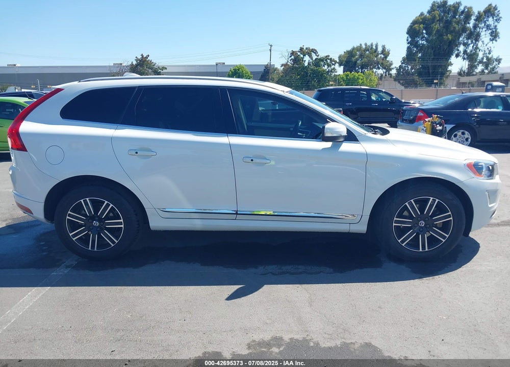 2016 VOLVO XC60 VIN: YV440MDK4G2847071