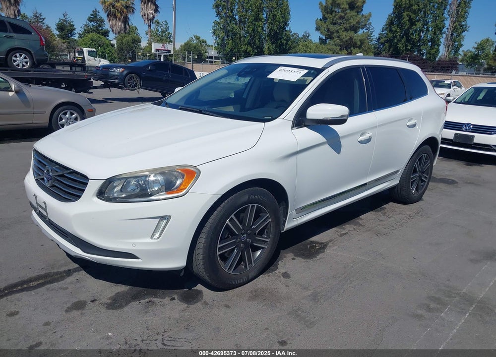 2016 VOLVO XC60 VIN: YV440MDK4G2847071