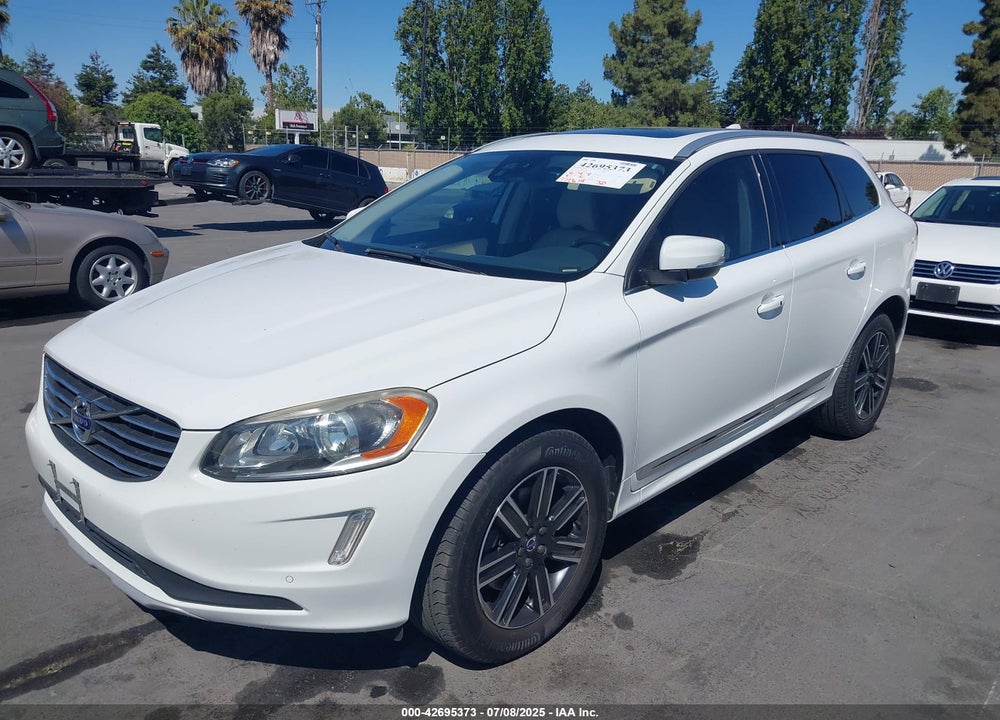 2016 VOLVO XC60 VIN: YV440MDK4G2847071