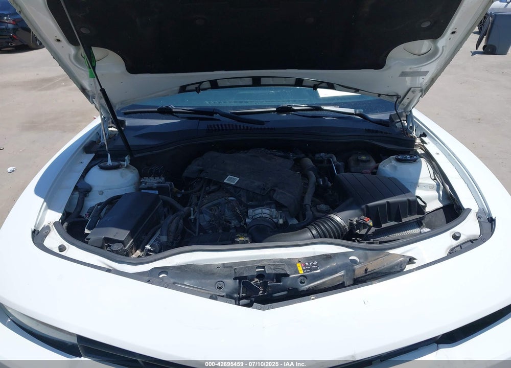 2015 CHEVROLET CAMARO VIN: 2G1FB1E33F9195774