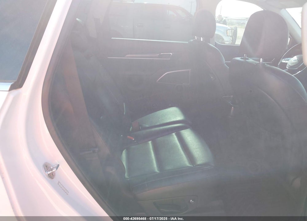 2020 KIA TELLURIDE VIN: 5XYP24HCXLG043595