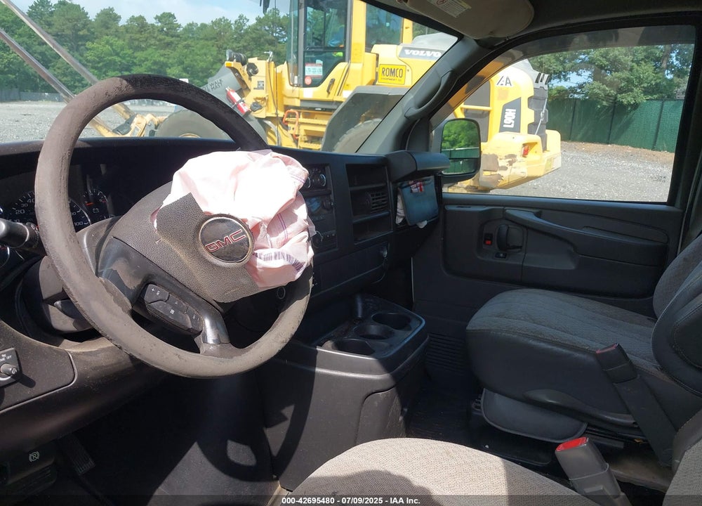 2014 GMC SAVANA CUTAWAY VIN: 1GD072CG7E1178856