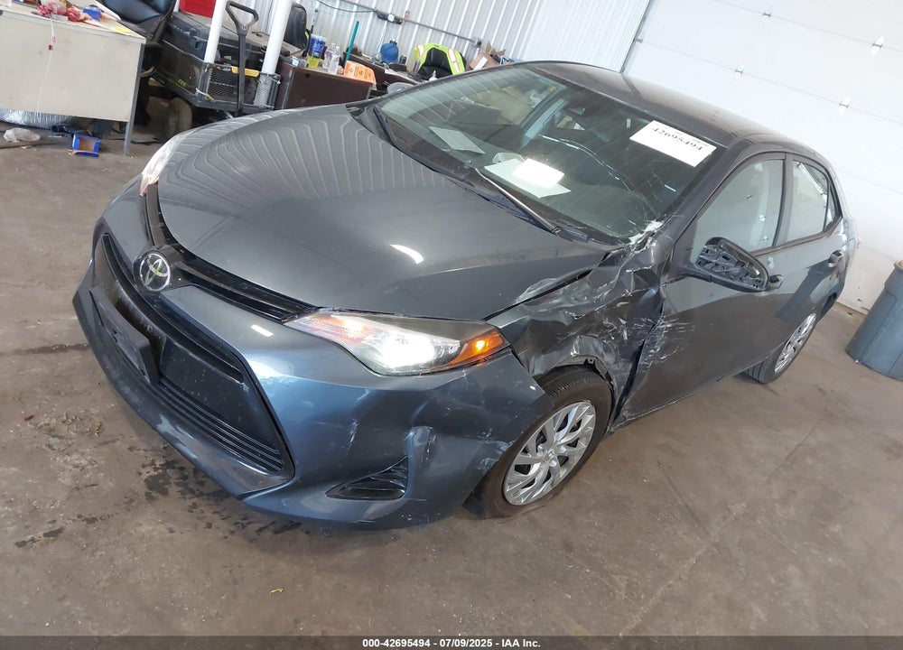 2017 TOYOTA COROLLA LE VIN: 5YFBURHE1HP643993