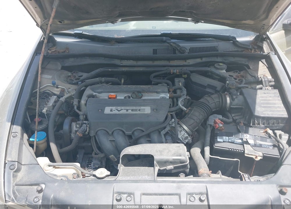 2008 HONDA ACCORD VIN: 1HGCP26858A052572