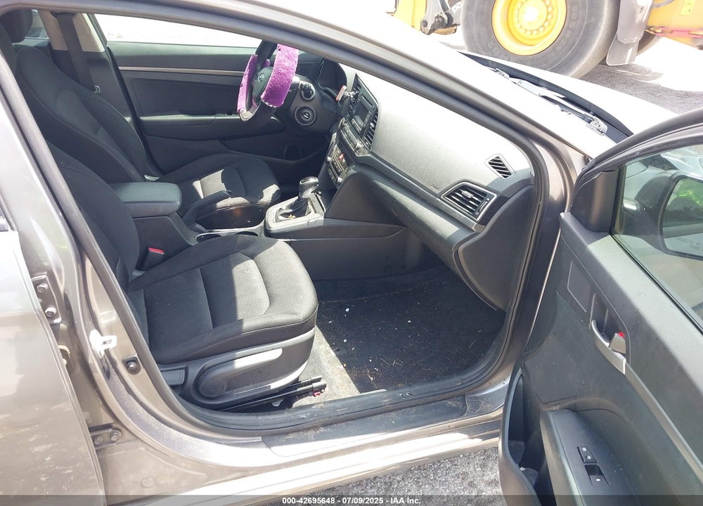 2018 HYUNDAI ELANTRA SE VIN: 5NPD74LF4JH247322