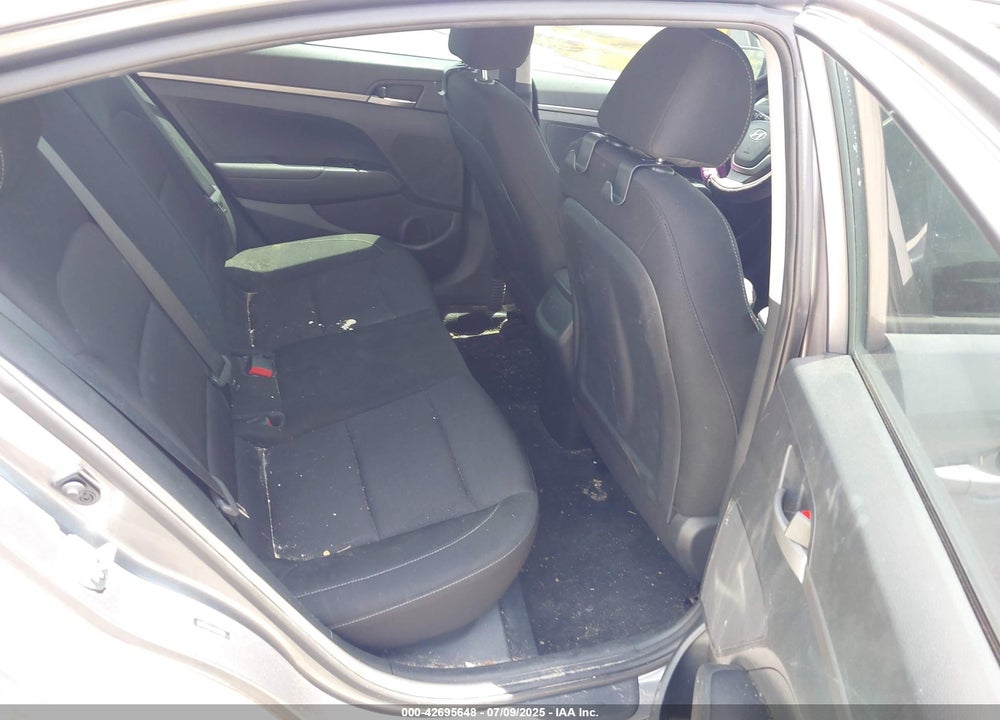 2018 HYUNDAI ELANTRA SE VIN: 5NPD74LF4JH247322