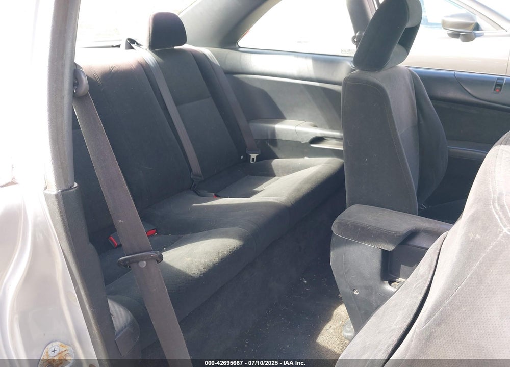 2003 HONDA CIVIC LX VIN: 1HGEM22573L002265