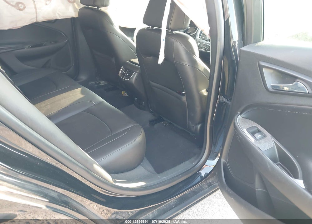 2016 CHEVROLET MALIBU VIN: 1G1ZE5ST8GF336167