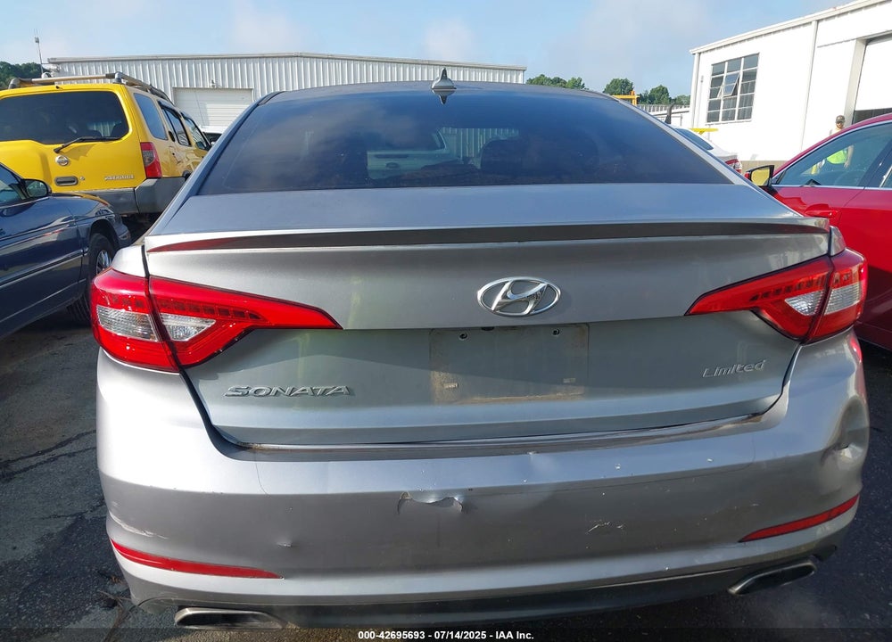 2015 HYUNDAI SONATA VIN: 5NPE34AF7FH235353