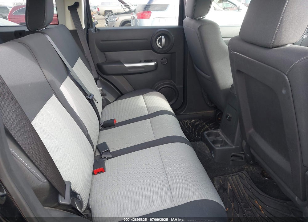 2007 DODGE NITRO SLT/RT VIN: 1D8GU58667W681265