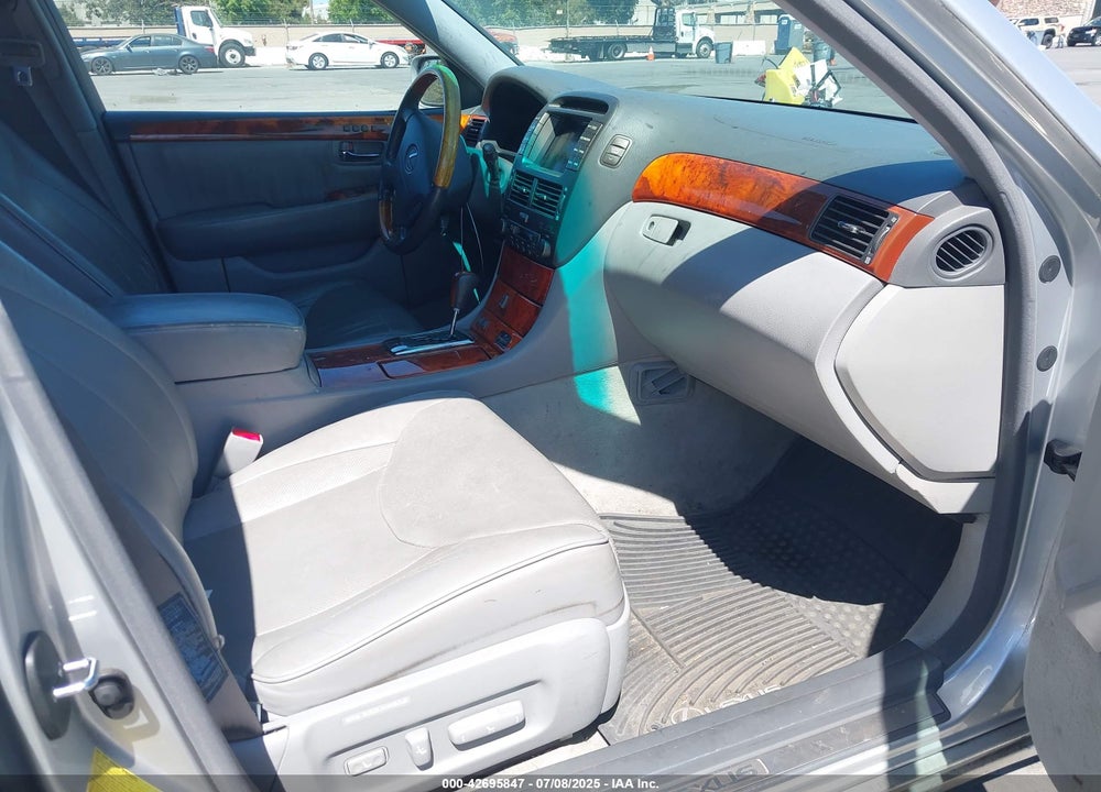 2005 LEXUS LS 430 VIN: JTHBN36F555023564