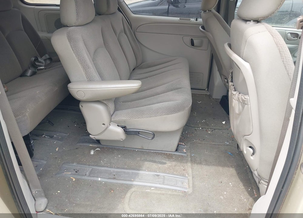 2006 CHRYSLER TOWN & COUNTRY VIN: 1A4GP45R56B662642