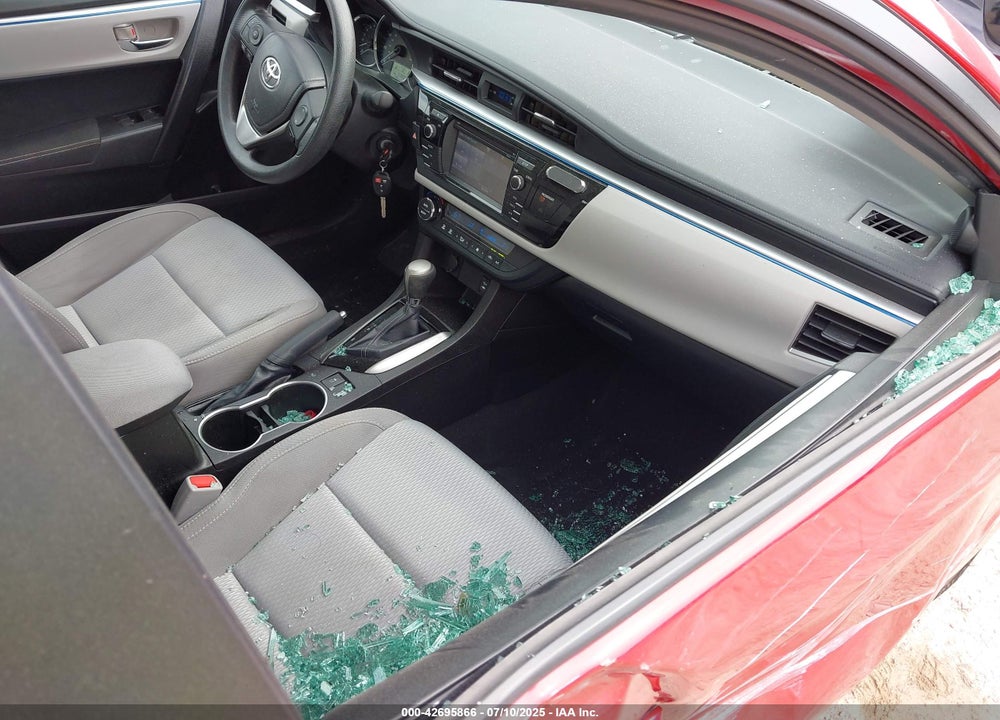 2015 TOYOTA COROLLA VIN: 5YFBURHE1FP336398