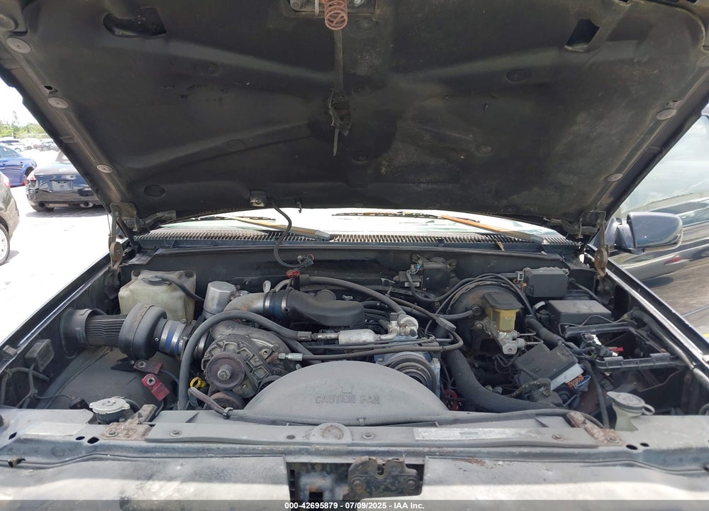 2000 GMC YUKON DENALI VIN: 1GKEK63R1YR196023