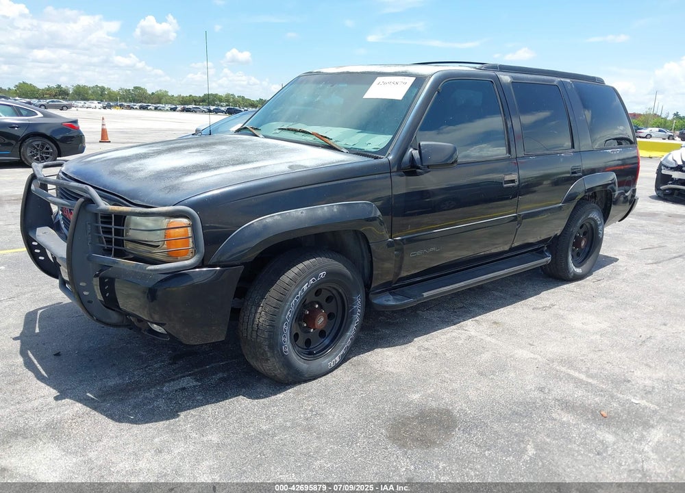2000 GMC YUKON DENALI VIN: 1GKEK63R1YR196023