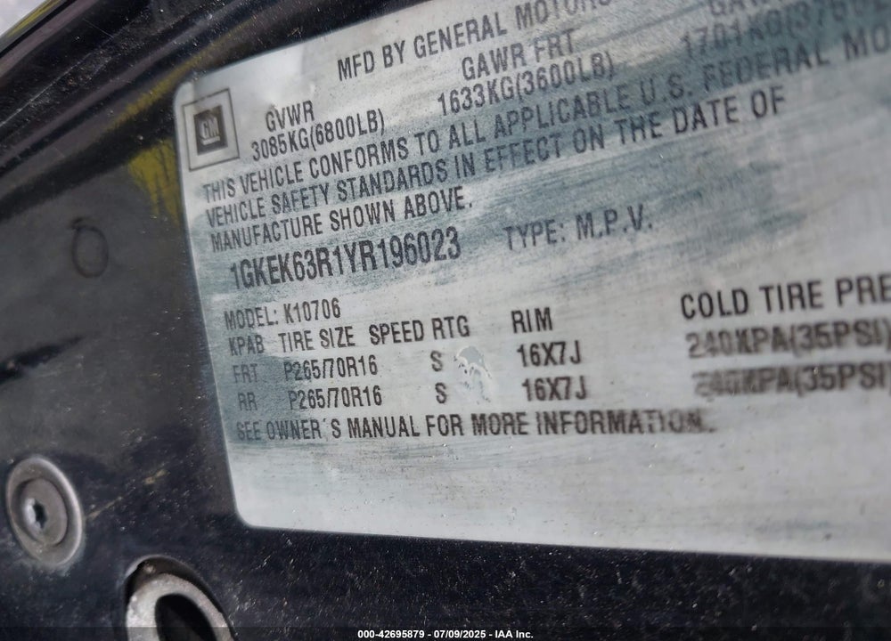 2000 GMC YUKON DENALI VIN: 1GKEK63R1YR196023