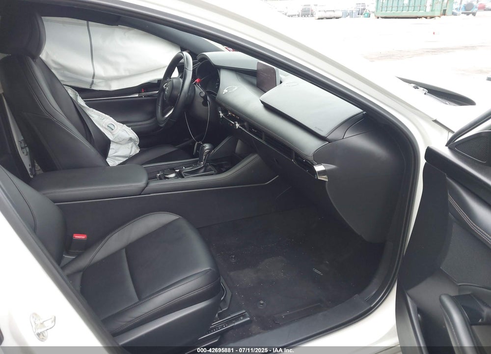 2019 MAZDA 3 HATCHBACK VIN: JM1BPBJM7K1128301