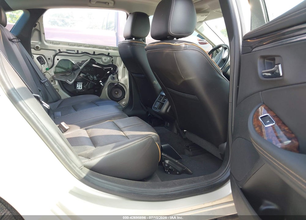 2015 CHEVROLET IMPALA VIN: 2G1165S3XF9149160