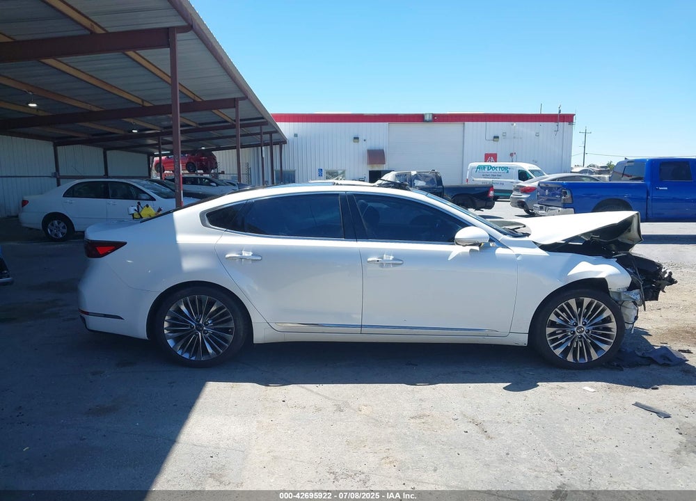 2017 KIA CADENZA LIMITED VIN: KNALC4J19H5093518