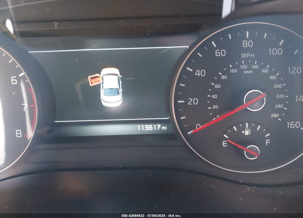 2017 KIA CADENZA LIMITED VIN: KNALC4J19H5093518
