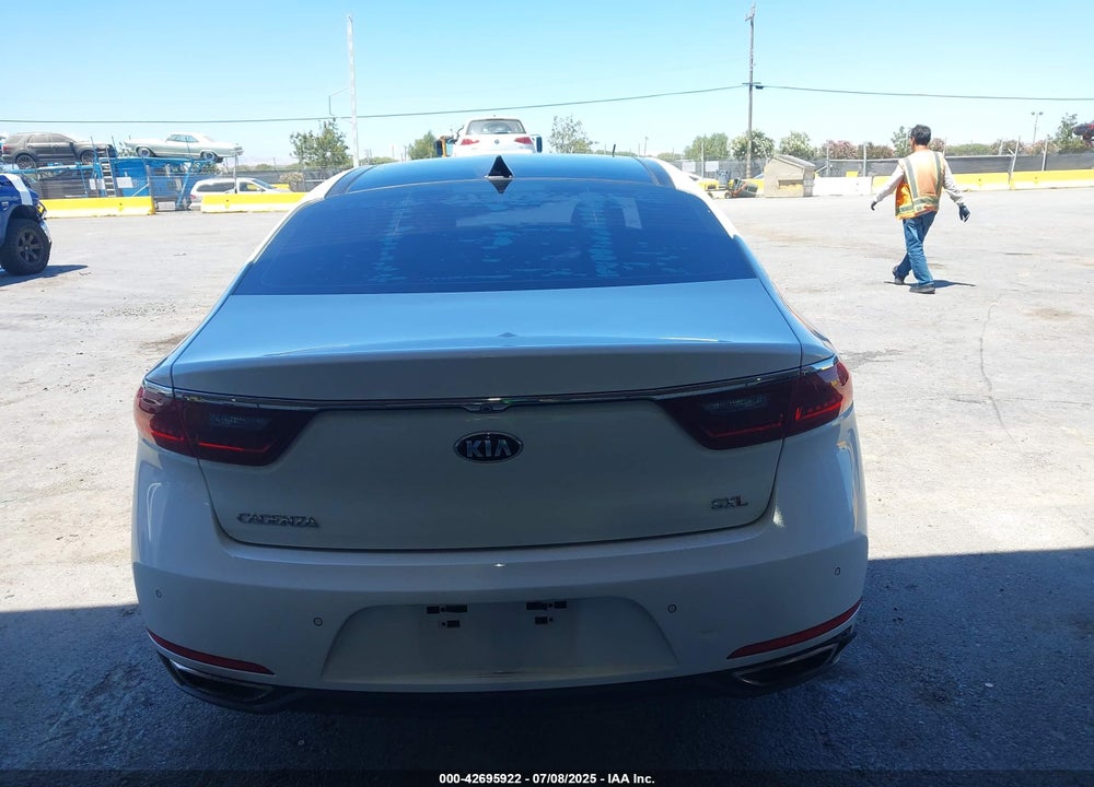 2017 KIA CADENZA LIMITED VIN: KNALC4J19H5093518
