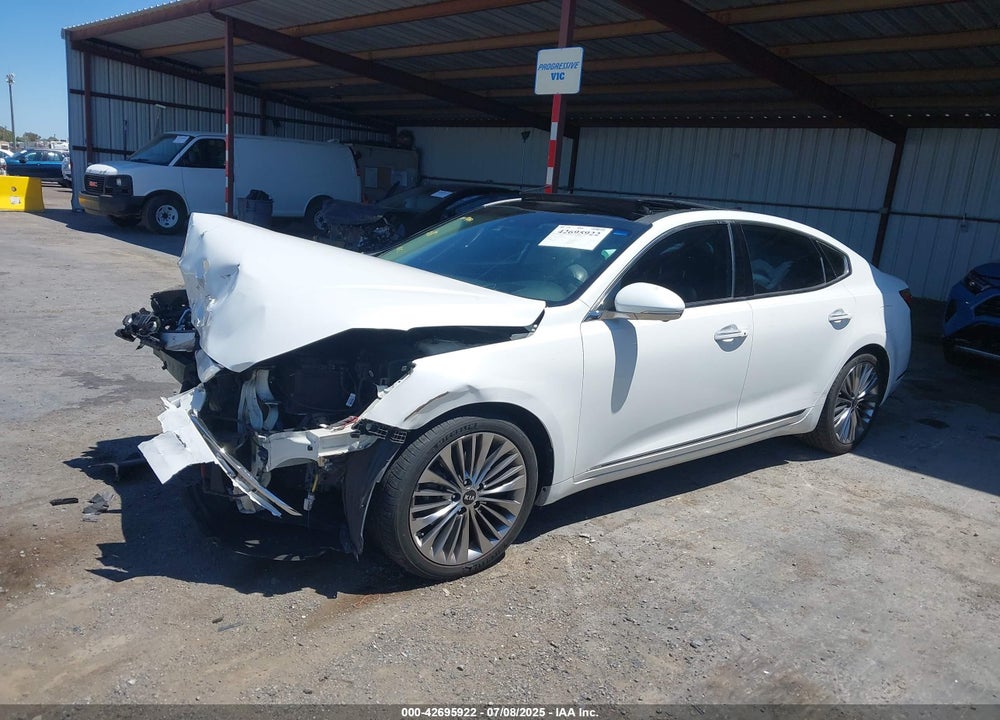 2017 KIA CADENZA LIMITED VIN: KNALC4J19H5093518