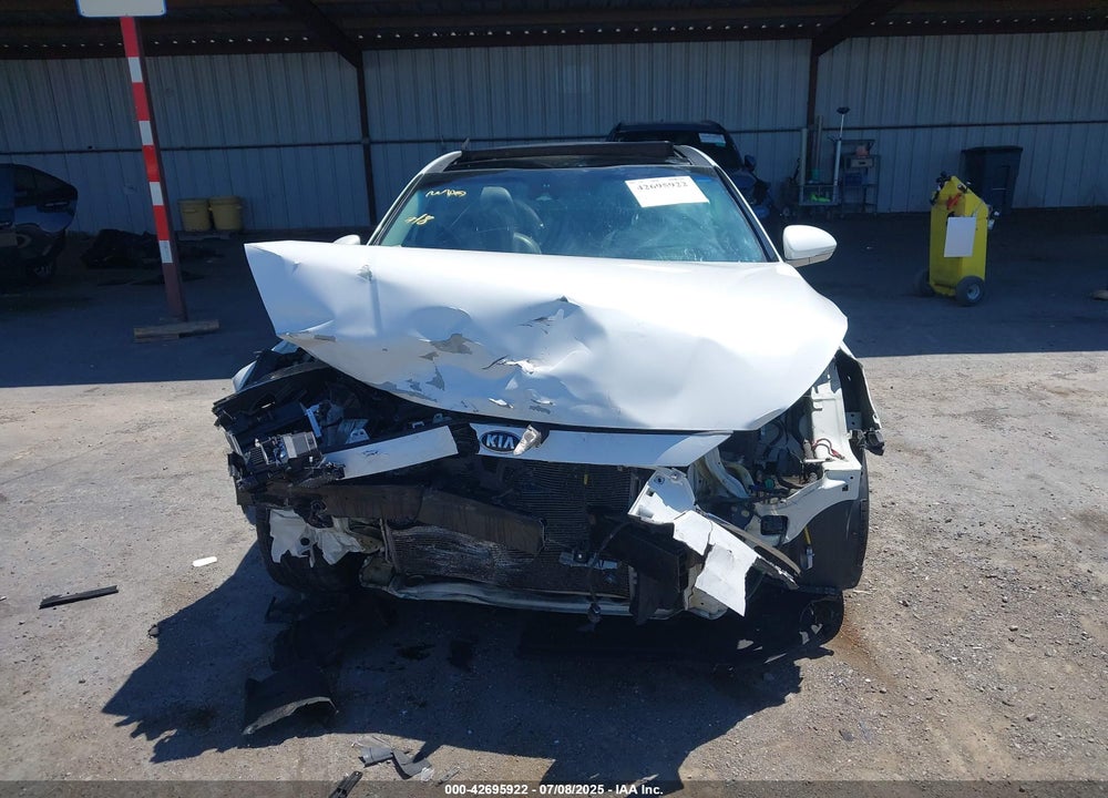 2017 KIA CADENZA LIMITED VIN: KNALC4J19H5093518