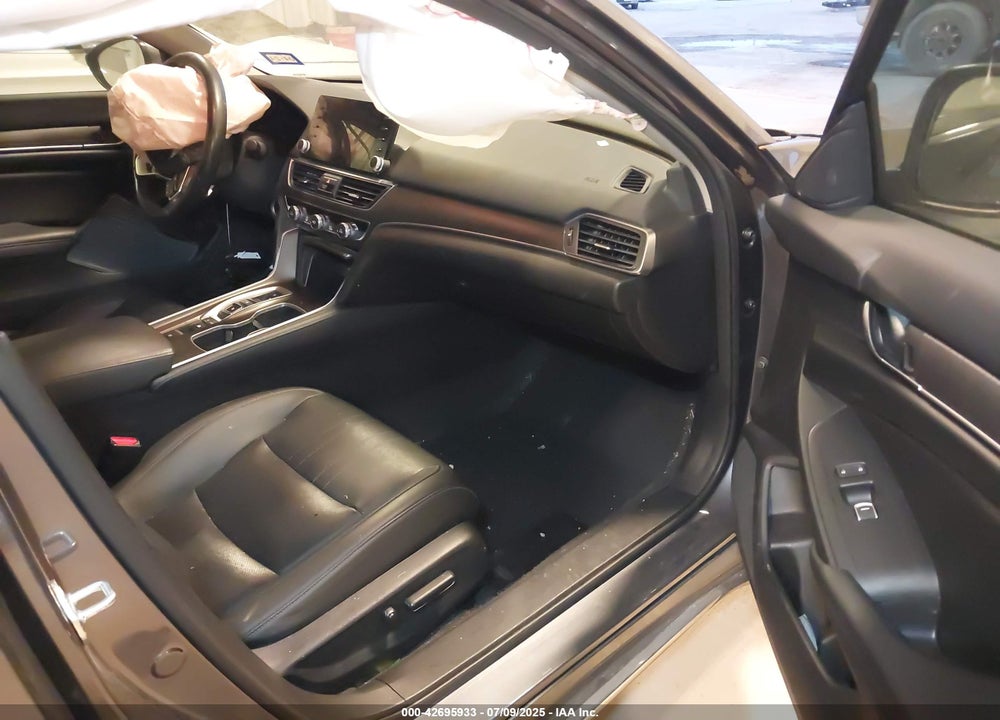 2022 HONDA ACCORD VIN: 1HGCV3F55NA021657