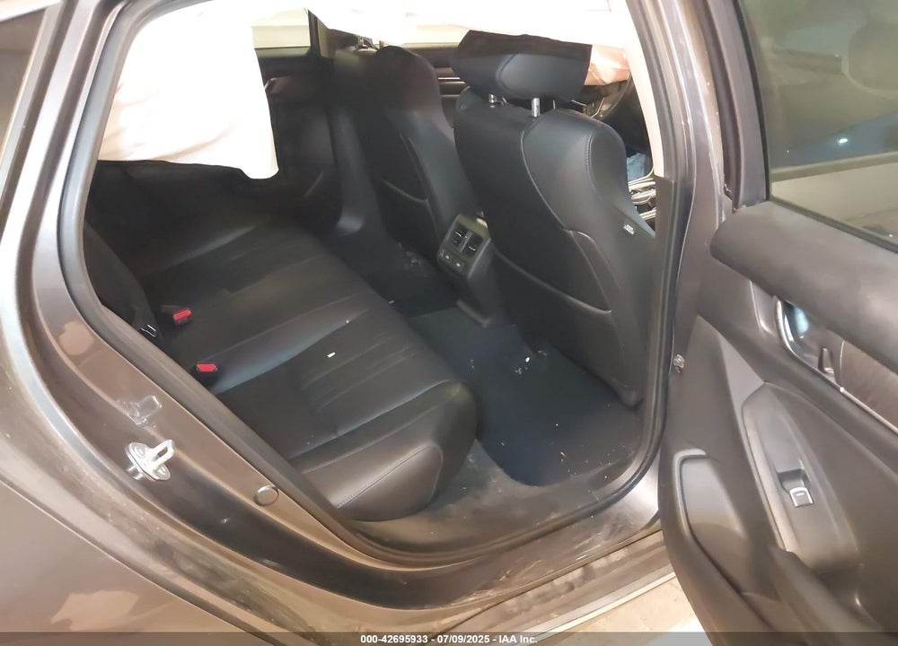 2022 HONDA ACCORD VIN: 1HGCV3F55NA021657