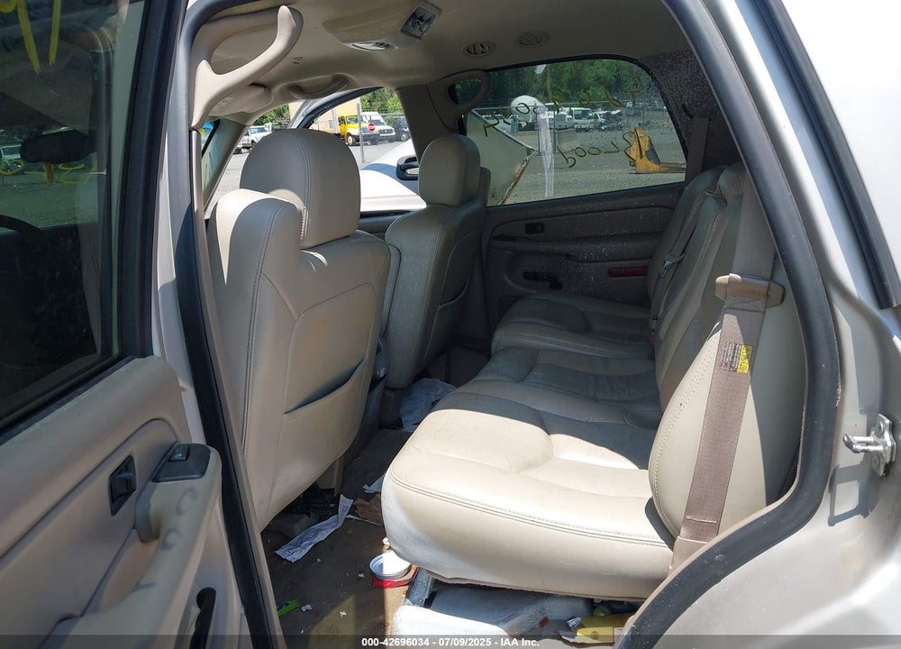 2005 CHEVROLET TAHOE VIN: 1GNEK13T95J102868