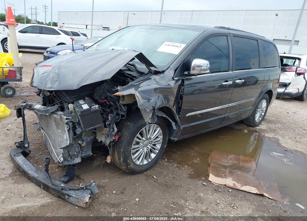2016 CHRYSLER TOWN & COUNTRY TOURING-L ANNIVERSARY EDITION VIN: 2C4RC1CG4GR271463