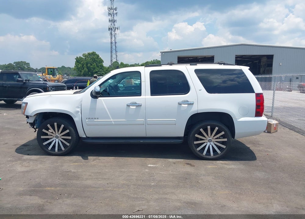 2013 CHEVROLET TAHOE VIN: 1GNSCBE07DR328268