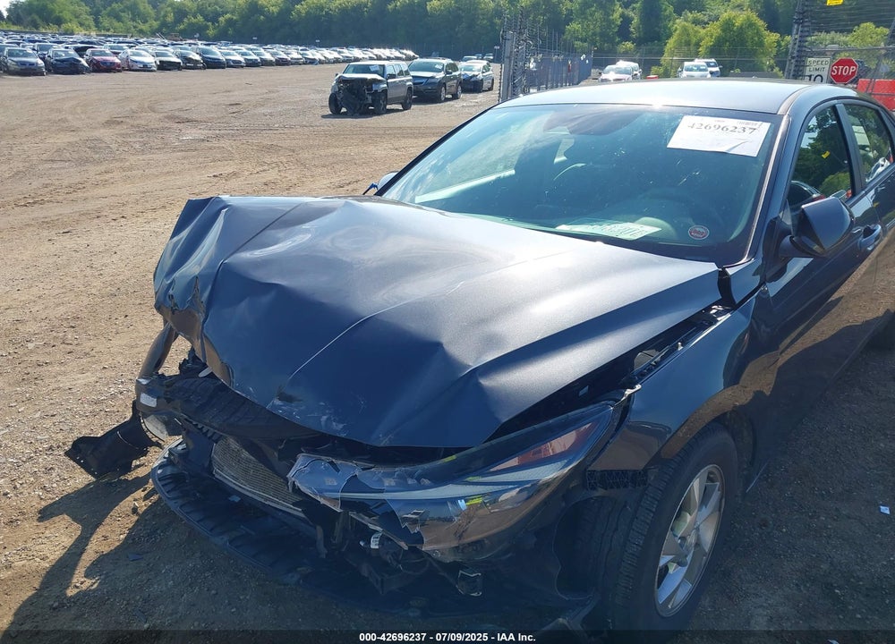 2021 HYUNDAI ELANTRA VIN: 5NPLL4AG6MH049848