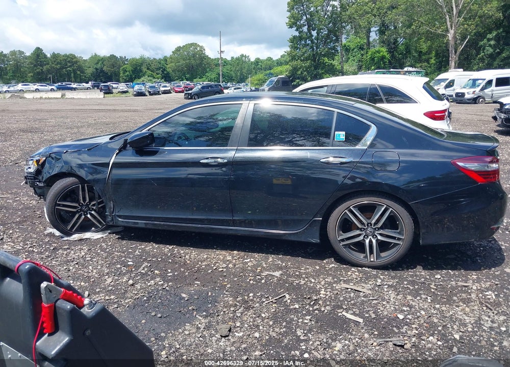 2017 HONDA ACCORD VIN: 1HGCR2F13HA281605