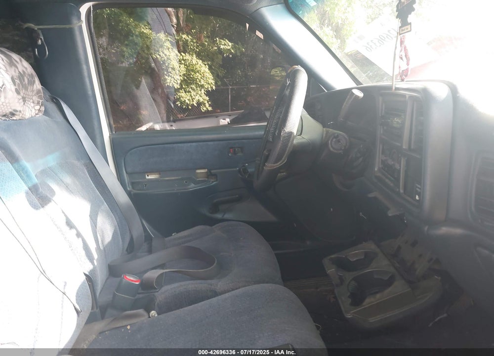 1999 CHEVROLET SILVERADO 1500 VIN: 1GCEK19T3XE105342