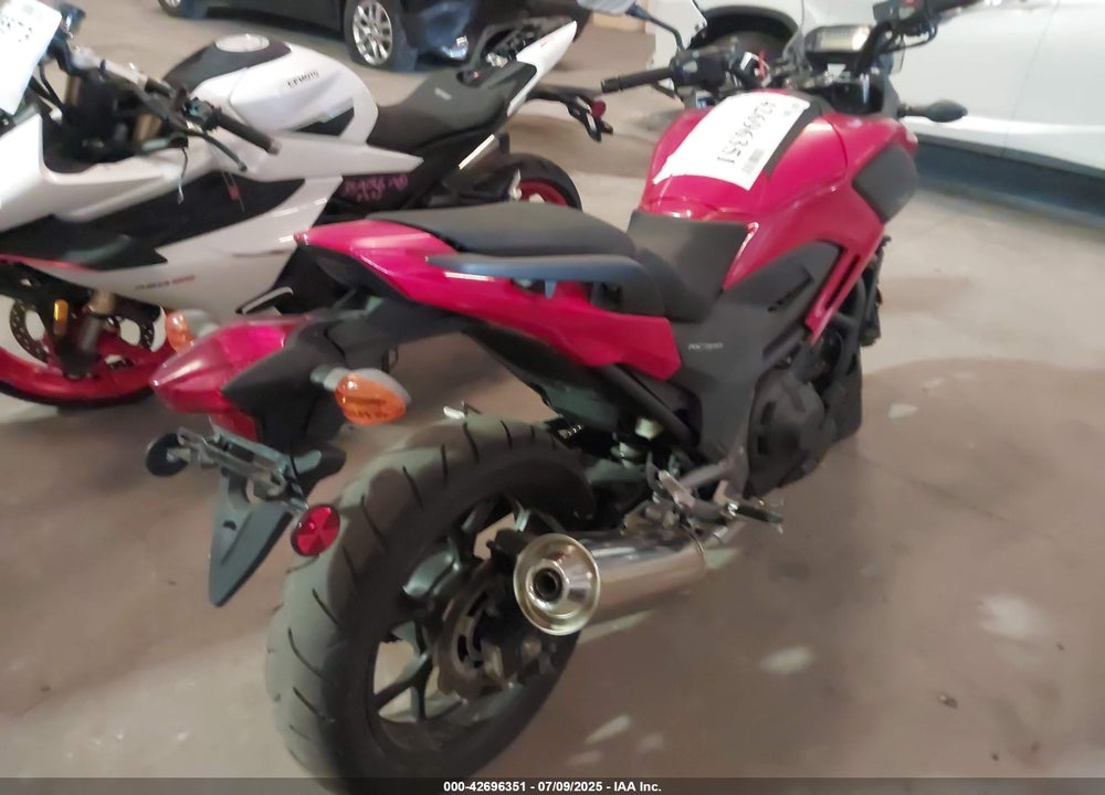2015 HONDA NC700XD VIN: JH2RC6341FK100127